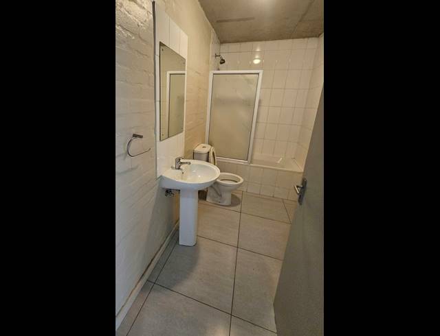 1 BEDROOM APARTMENT TO LET IN WOODSTOCK